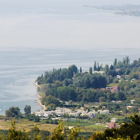 Vergonis Lägenhet Koropi