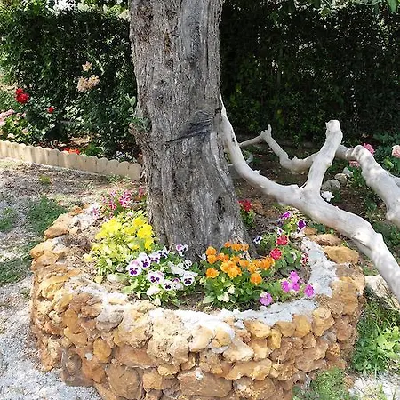 Vergonis Appartement *