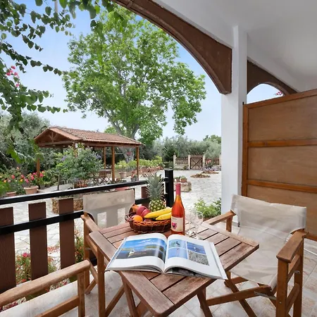 Vergonis Appartement *