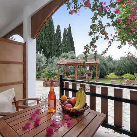 Vergonis Appartement Koropi